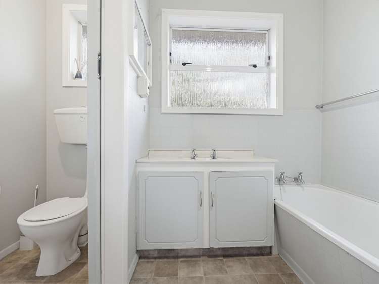 10 Aztec Place Redwood_17