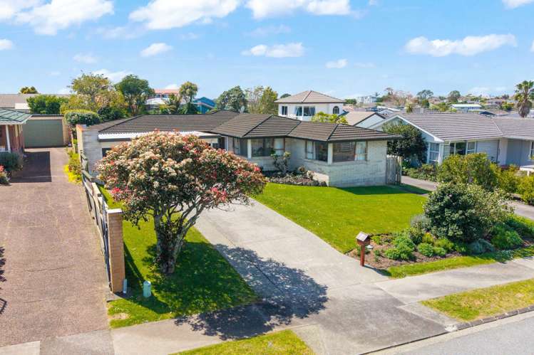 29 Sorrel Crescent Bucklands Beach_36