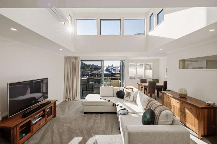 4/8 Victoria Road Mt Maunganui_9