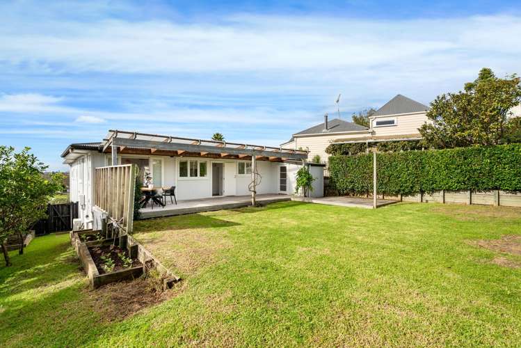 12 Nutsey Avenue Northcote_20