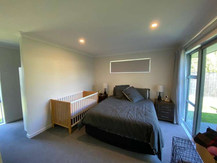 54 Suffolk Drive 11099_3