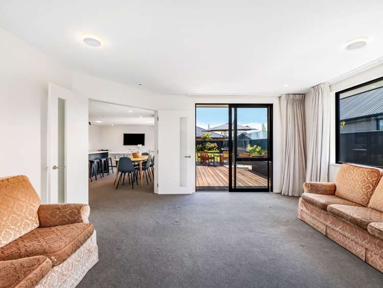 24 Whitehorn Drive Lincoln_16