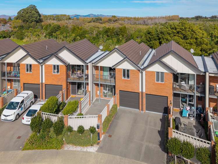 18 Henley Green Northwood_21