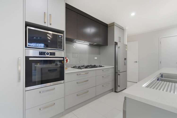 87 Twin Parks Rise Papakura_6