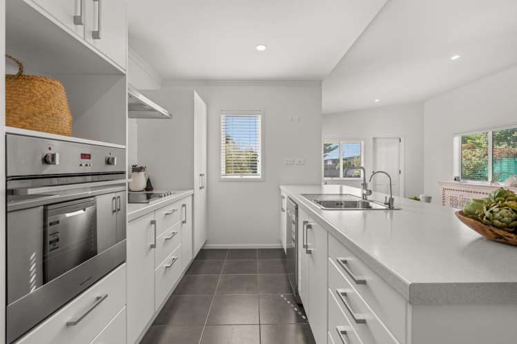 2 Coprosma Close Papamoa Beach_6