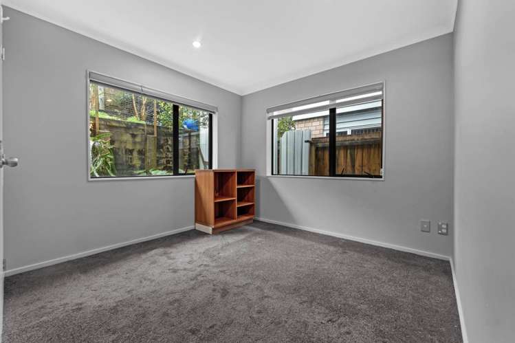 73C Robert Skelton Place Clendon Park_11