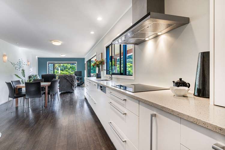 119 Ocean View Road Oneroa_9