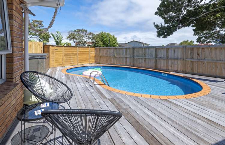 1/33 Bramley Drive Farm Cove_13