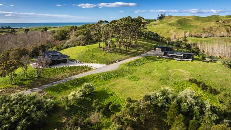 82 Millar Road Haumoana_1