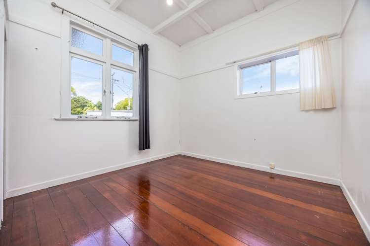 12 Ahiriri Avenue Avondale_8