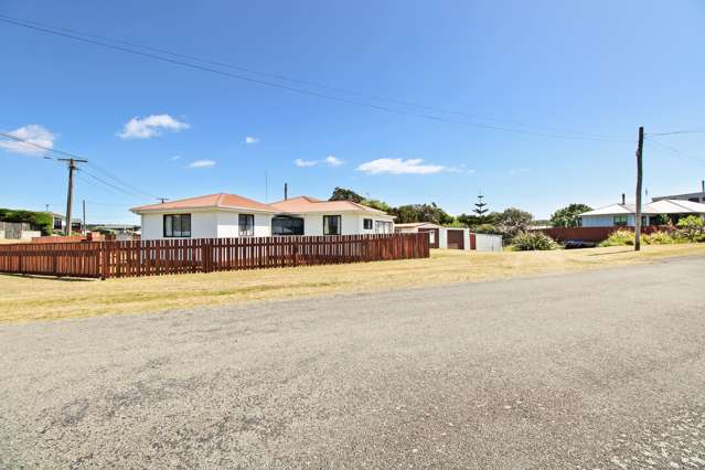 12 Roore Street Foxton Beach_1