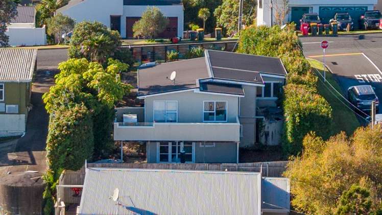 66 Stanmore Bay Road_1