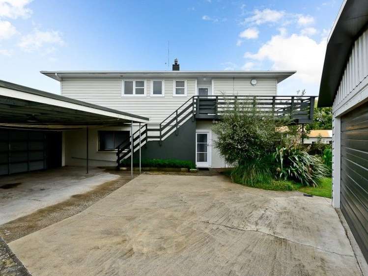 14 Joanna Place Deanwell_12