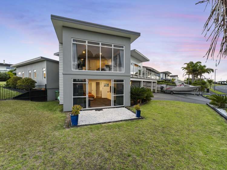 6 Intrepid Crescent Beachlands_26