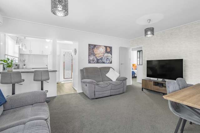 6A Parkway Wainuiomata_4