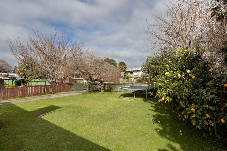 69 Emmett Street Greerton_27