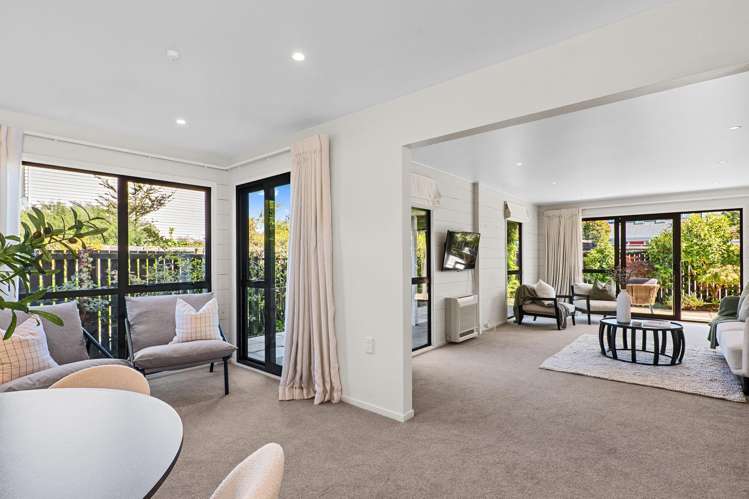 115E Merivale Lane Merivale_11