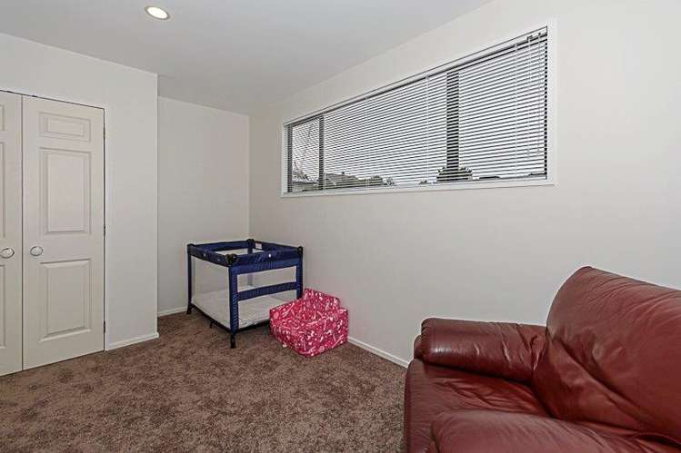 16a Seccombes Road Epsom_11