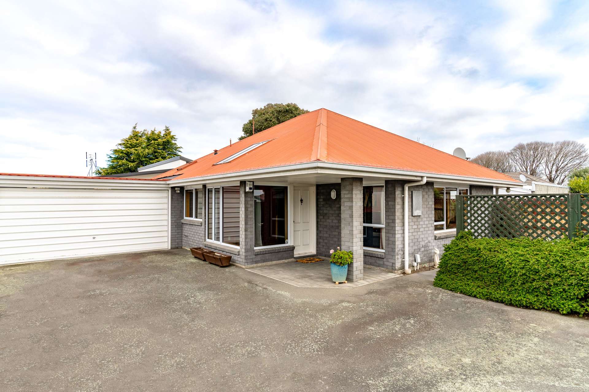 2a/98 Amyes Road Hornby_0