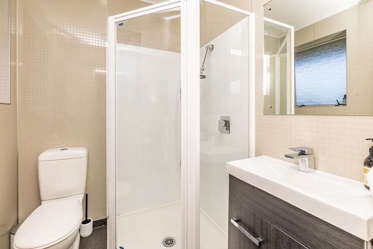 4 Oak Place Gleniti_13