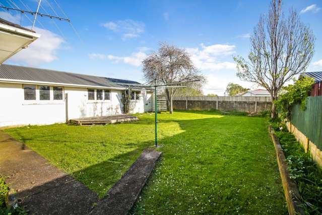 132 Russell Road Manurewa_1