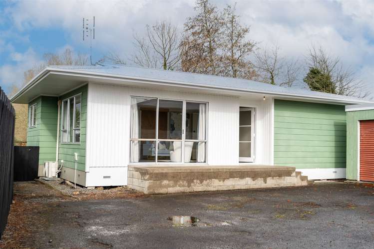 73b Saxbys Road Deanwell_18