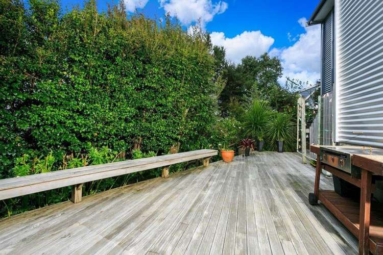 63b Sunset Road Totara Vale_12