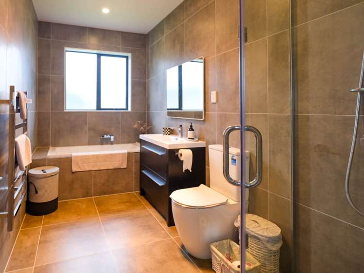 24 Kahu Close Orewa_12