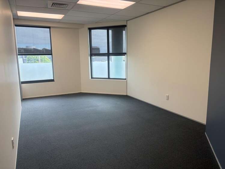 46 Taharoto Road Takapuna_3