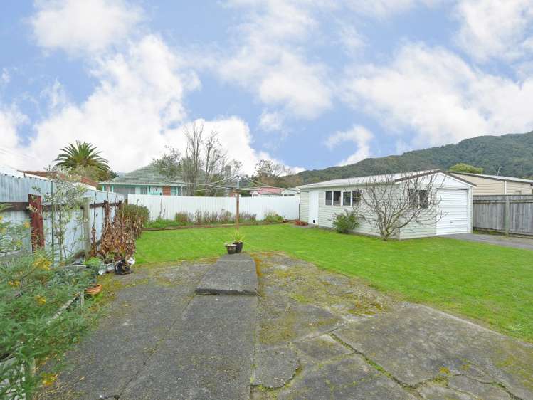 10 Parkway Wainuiomata_15