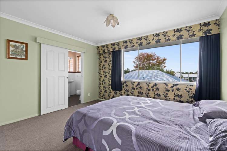 51 Riverbend Road Onekawa_14