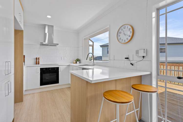 18 Farmdale Court Flat Bush_6