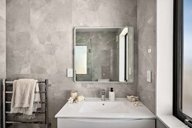2 /107 Porchester Road Papakura_4