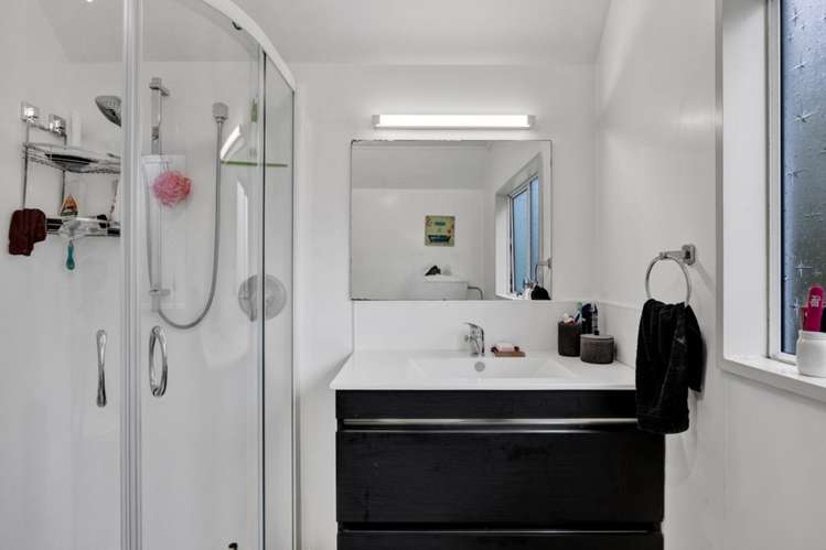 237a South Road Hawera_19