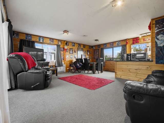 15B Ngahu Street Fairy Springs_2