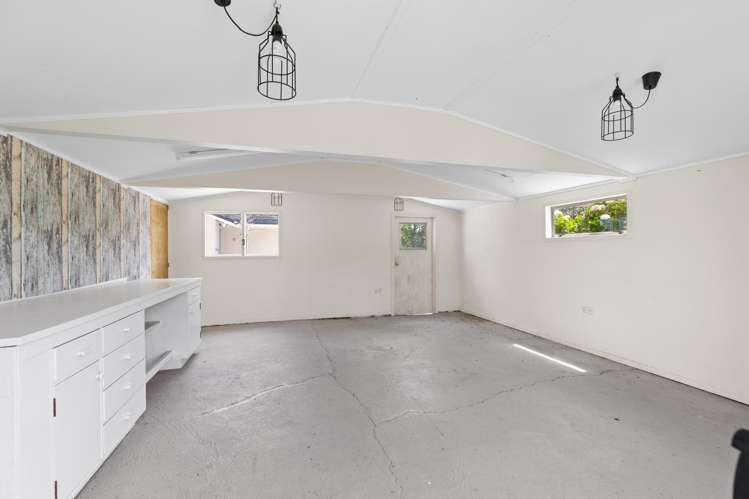 1922 State Highway 25 Pipiroa_32