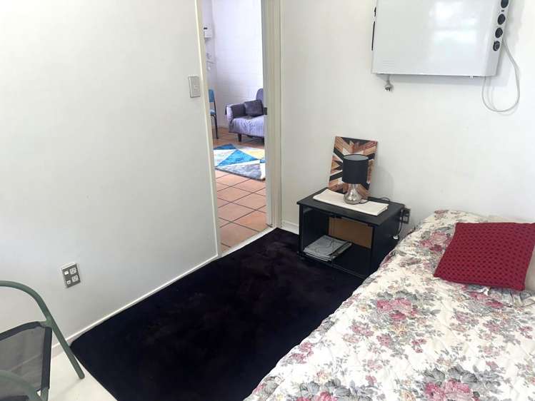 2 / 58 School Road Paihia_7