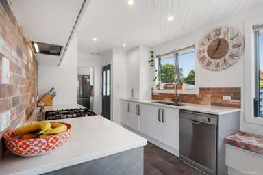 20a Puketitiro Street_2