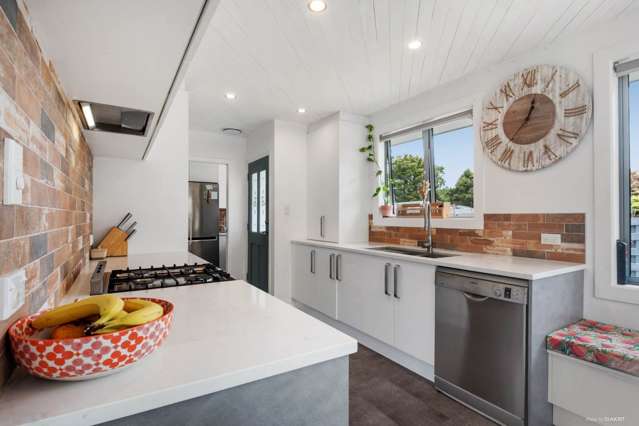 20a Puketitiro Street Glen Eden_3