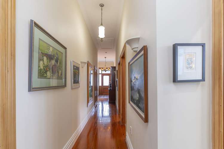 7 Queen Street Northcote Point_19