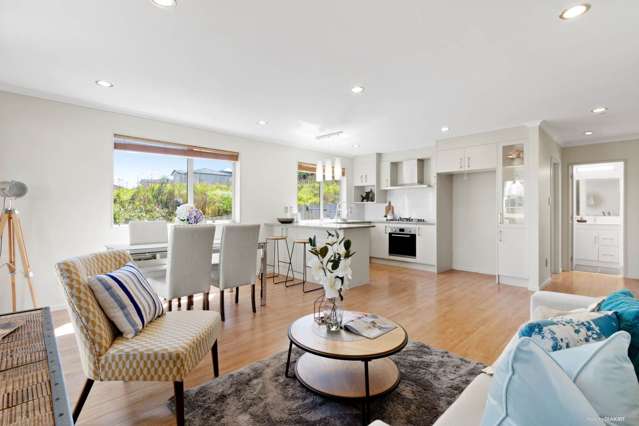 40 Arrowsmith Drive Flat Bush_2