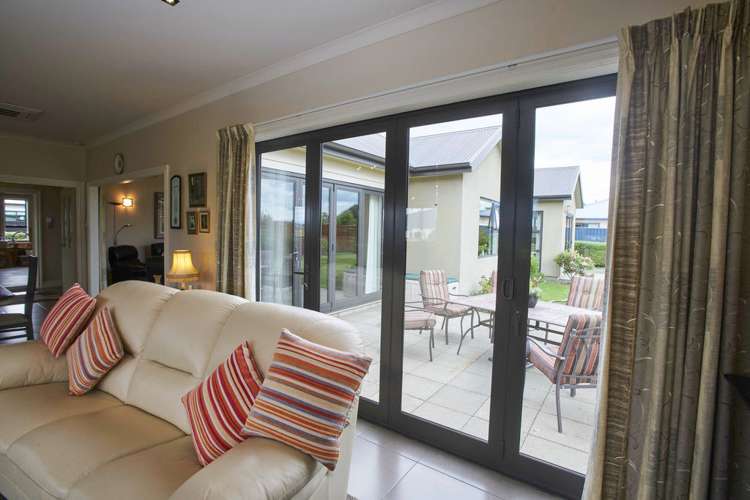 64 Breaksea Street Te Anau_37