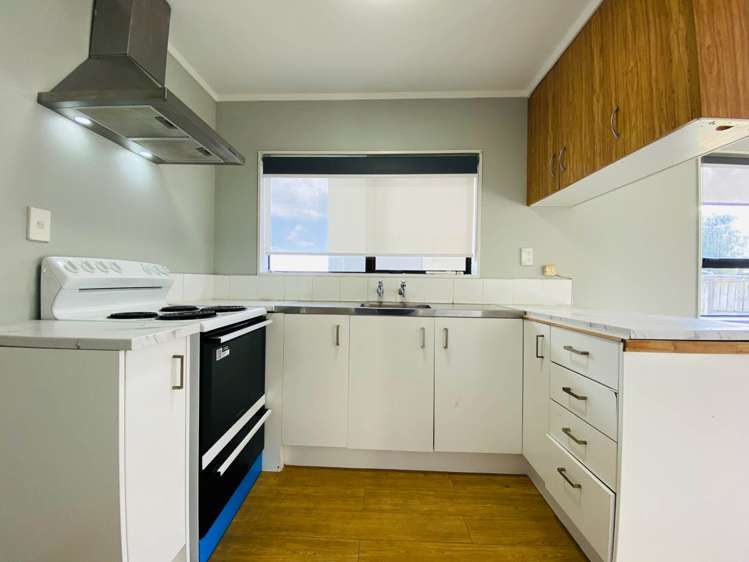 1/11 Kennington Drive Clendon Park_1