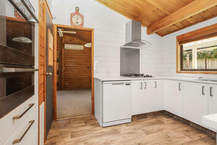 184 Everglade Drive Totara Heights_5