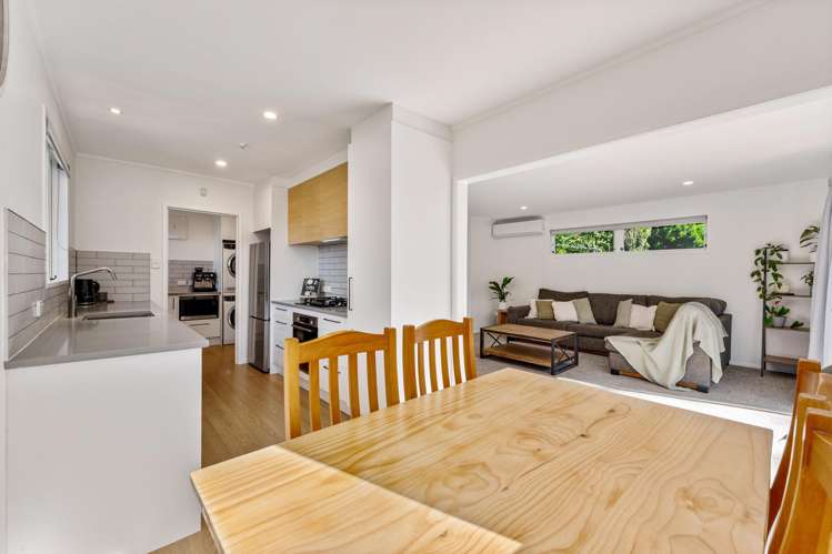 84 Helena Street Massey_5