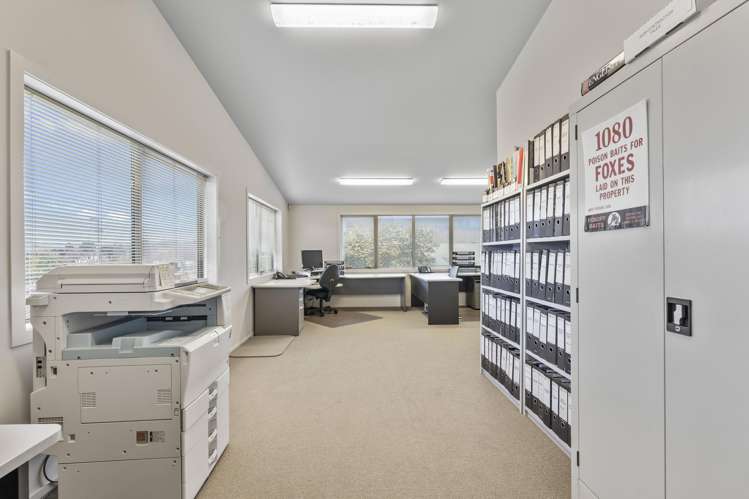 126 Riverbank Road Okoia_17