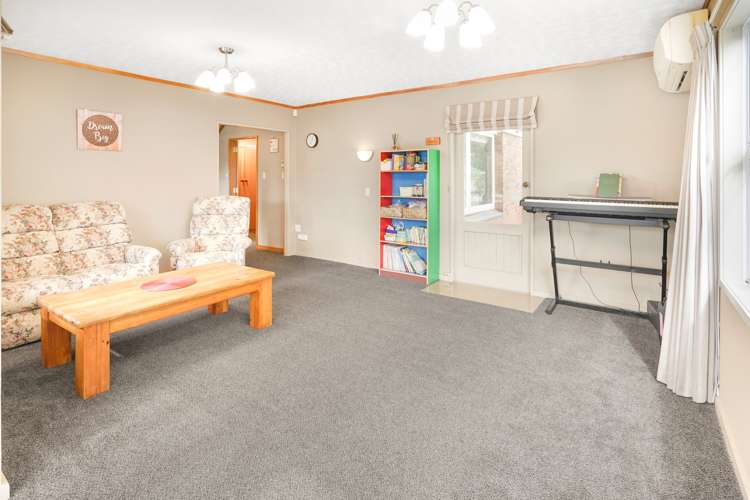 22 Chedworth Avenue Chedworth_5