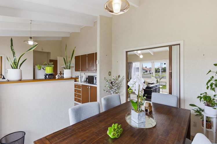 556 Queen Street East Levin_9