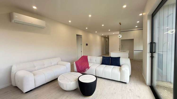 A, B, D, E/107 Fitzroy Street_4