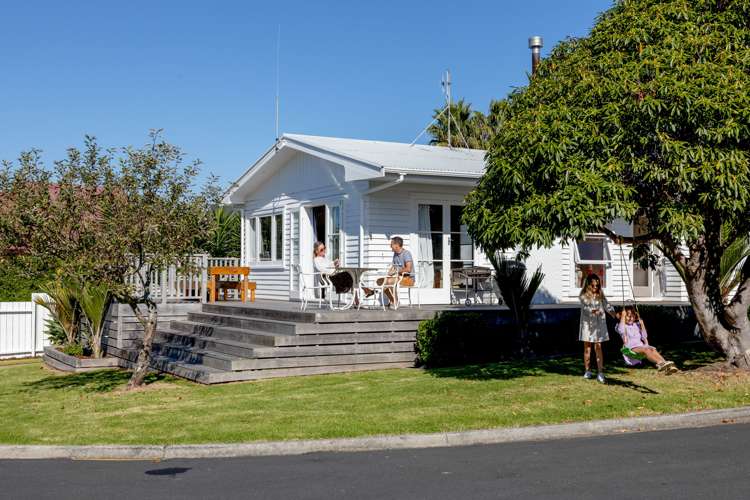 23 Karaka Road Otumoetai_4